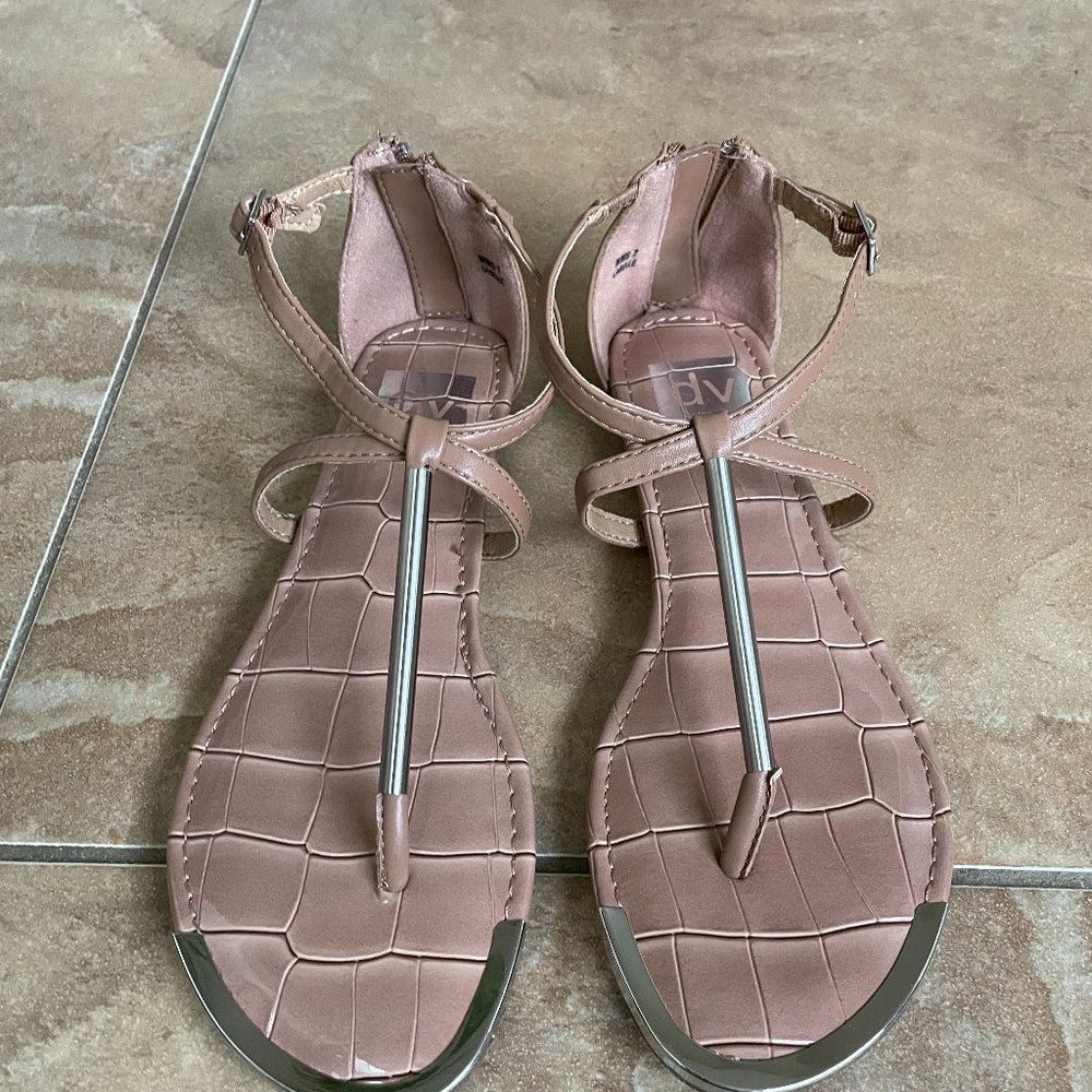 Dolce Vita silver bar flat Flat Sandals